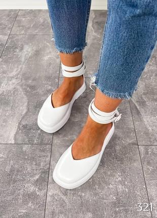 Код  321
босоніжки  erika