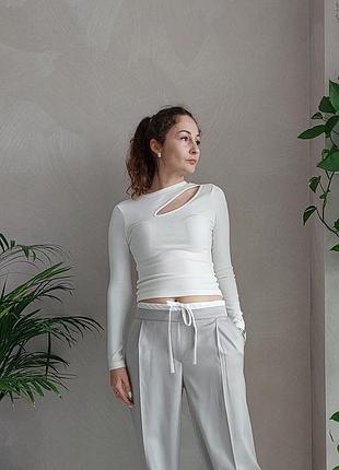 Лонгслив, кофта с разрезом