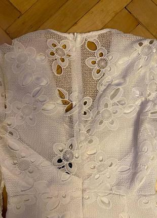 Біле мереживне плаття 3