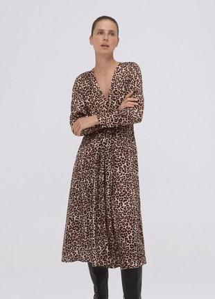 Платье-миди у леопардовый принт new collection