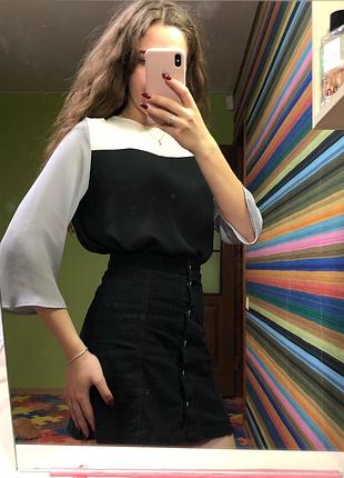 Трехцветная базовая блузка от atmosphere