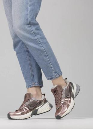 Nike v2k runtekk pink