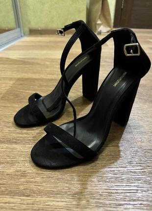 Новые босоножки🖤