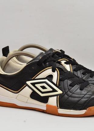 Umbro 42,5р футзалки бампи сороконіжки взуття для залу