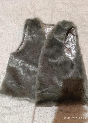 Безрукавка на дівчинку 3