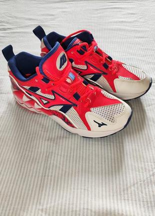 Mizuno кроссовки
