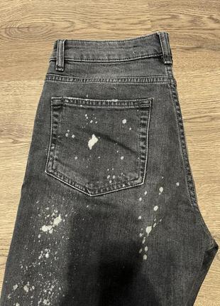 Джинси з цікавим принтом