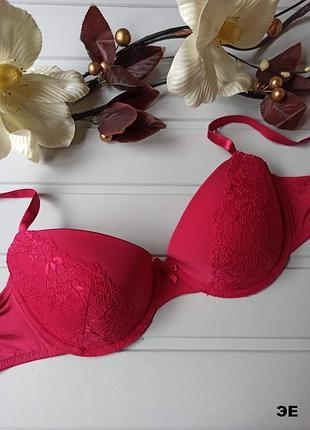Гарний бюстгальтер 85в
