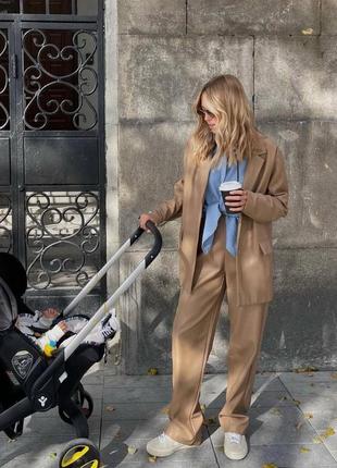 Классический костюм из экокожи 
цена🔥