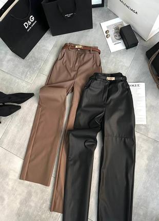 Брюки из экокожи