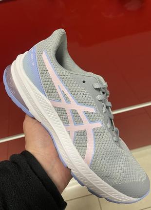 Кроссовки asics для бега, зала, волейбола