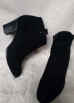 Чоботи ,,f&f,,демісезон ,натуральна замша 40-41р.