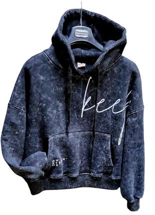 Худи с капюшоном на флисе.