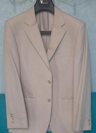 Костюм  voronin