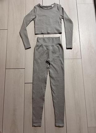 Крутий костюм від h&m