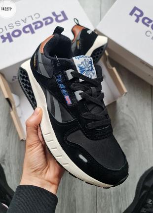 Мужские кроссовки brand new with original box Reebok Energylux 2.0 Q46569 Ftwwht Conavy Vecred hexalite