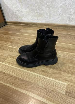 Жіночі напів чоботи натуральні шкіряні 41