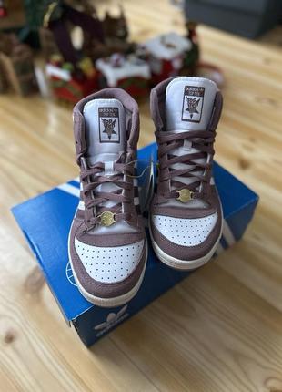 Кроссовки adidas BOOST top ten 39-39,57 фото