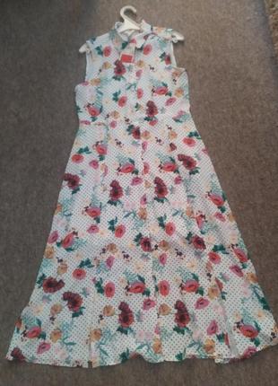 Сукня в квітковий принт