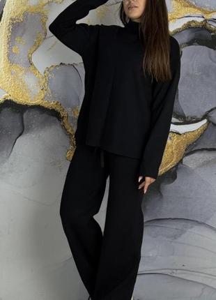 Костюм жіночий