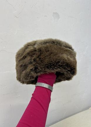 Хутряна шапка в стилі 00  designers at debenhams