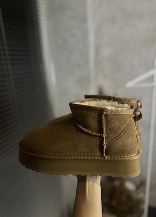Ugg mini 5