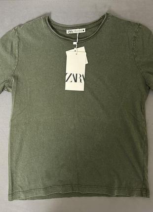 Темно-зеленая футболка зара zara, размер xs