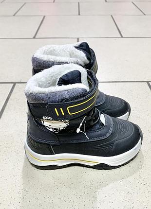 Чобітки нові р. 20,21