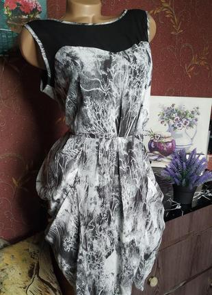 Короткое платье с принтом абстракции, с драпировкой от dorothy perkins