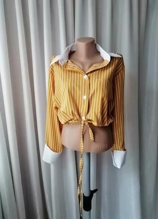 Легкая летняя рубашка в полоску для прогулок или дома