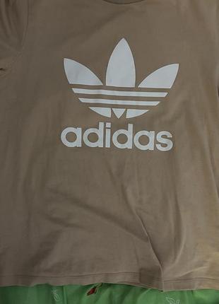 Футболка adidas