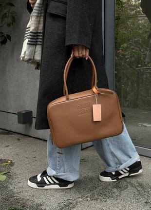 Брендовая женская кожаная сумка miu miu brown leather beau top-handle bag