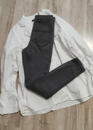 Новые джинсы