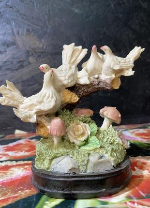 Голуби , статуетка з підсвіткою, уцінка