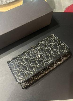 Кошелек женский черный salvatore ferragamo