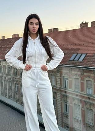 Костюм спортивний жіночий кофта на блискавці з капішоном штани вільного крою на високій посадці з кишенями якісний білий мокко