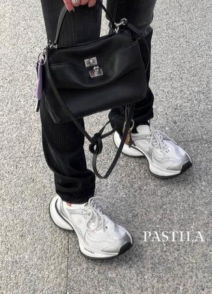 Кроссовки натуральные люкс