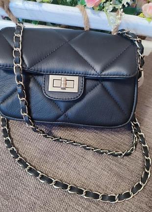 Сумочка шанелька