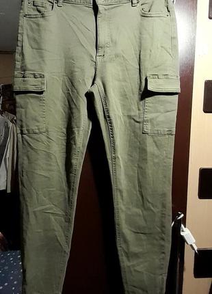 Стрейчевые джинсы карго