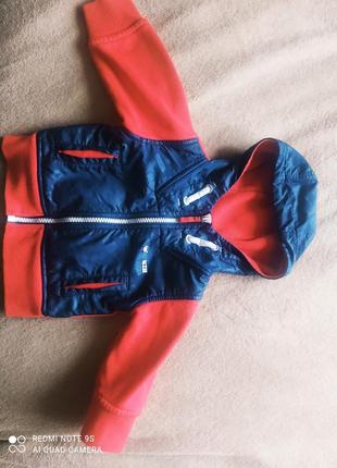 Хорошая качественная теплая кофта на ребенка 0.3 мес