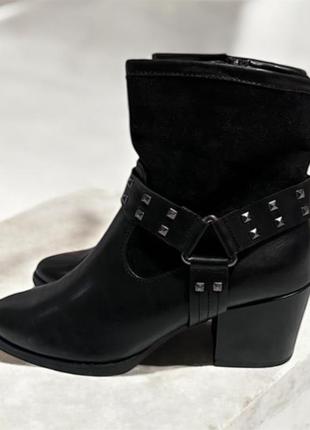 Ботильйони graceland