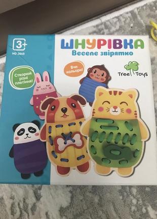 Развивающая игра шнуровочка