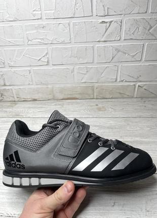 Круті чоловічі кросівки adidas powerlift для зали штангетки