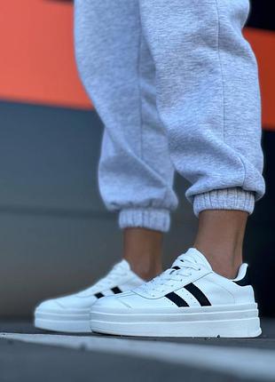 Женская обувь