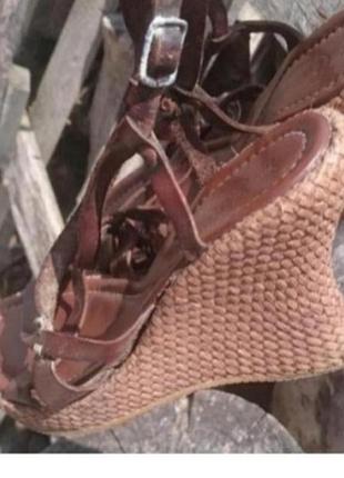 Босоножки кожа, р. 37/38, винтаж..есть нюансы частично под ремонт