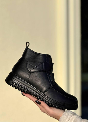 Ботинки женские черные на липучках еврозима д834 уценка (читайте описание)
