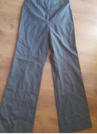 Брюки united colours of вenetton. оригинальный р.s.дырки от моли. под реставрацию шерсть.