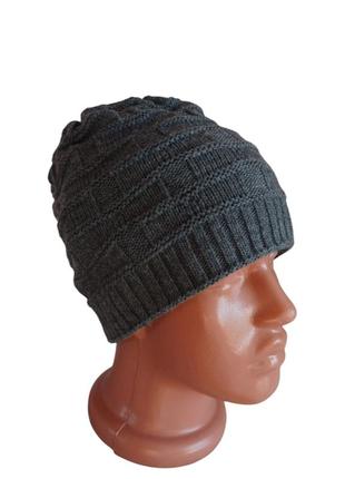 Gray 





продаю женскую двойную шапку