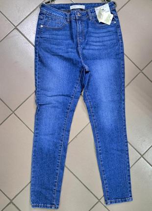 Джинсы скинни