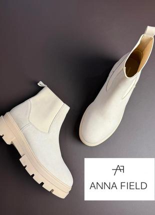 Шикарные кремовые ботинки натуральный нубук на высокой подошве anna field. кожаные светлые ботинки на платформе